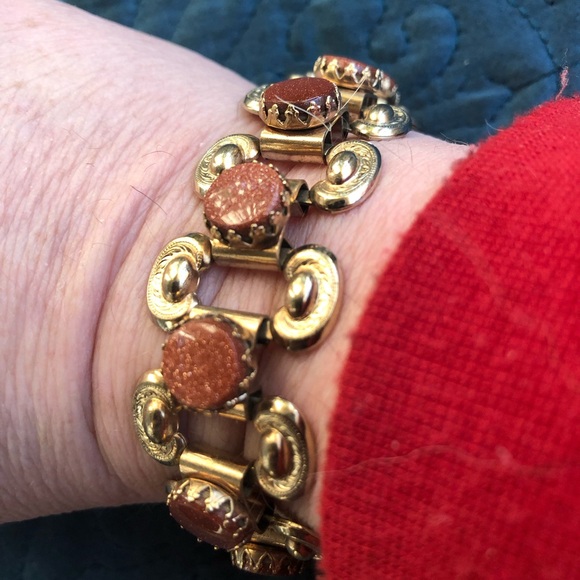 Vintage Goldstone Bracelet- 152A $35 or $30 w/offer - Picture 4 of 5